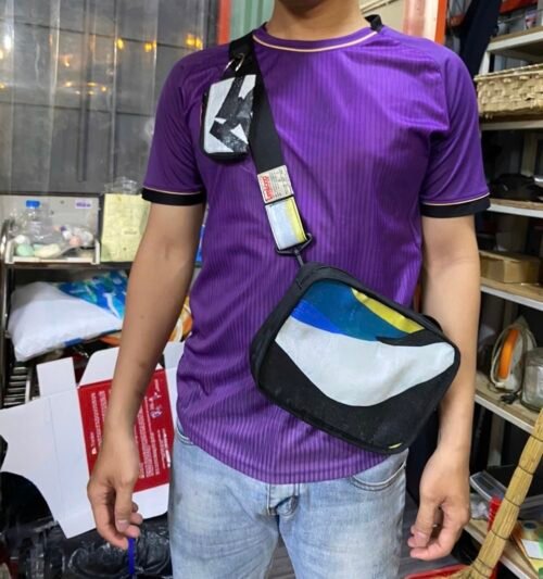 Túi Đeo Chéo Tái Chế Nylon Ép 50 (Wave) Đen - Ảnh 2